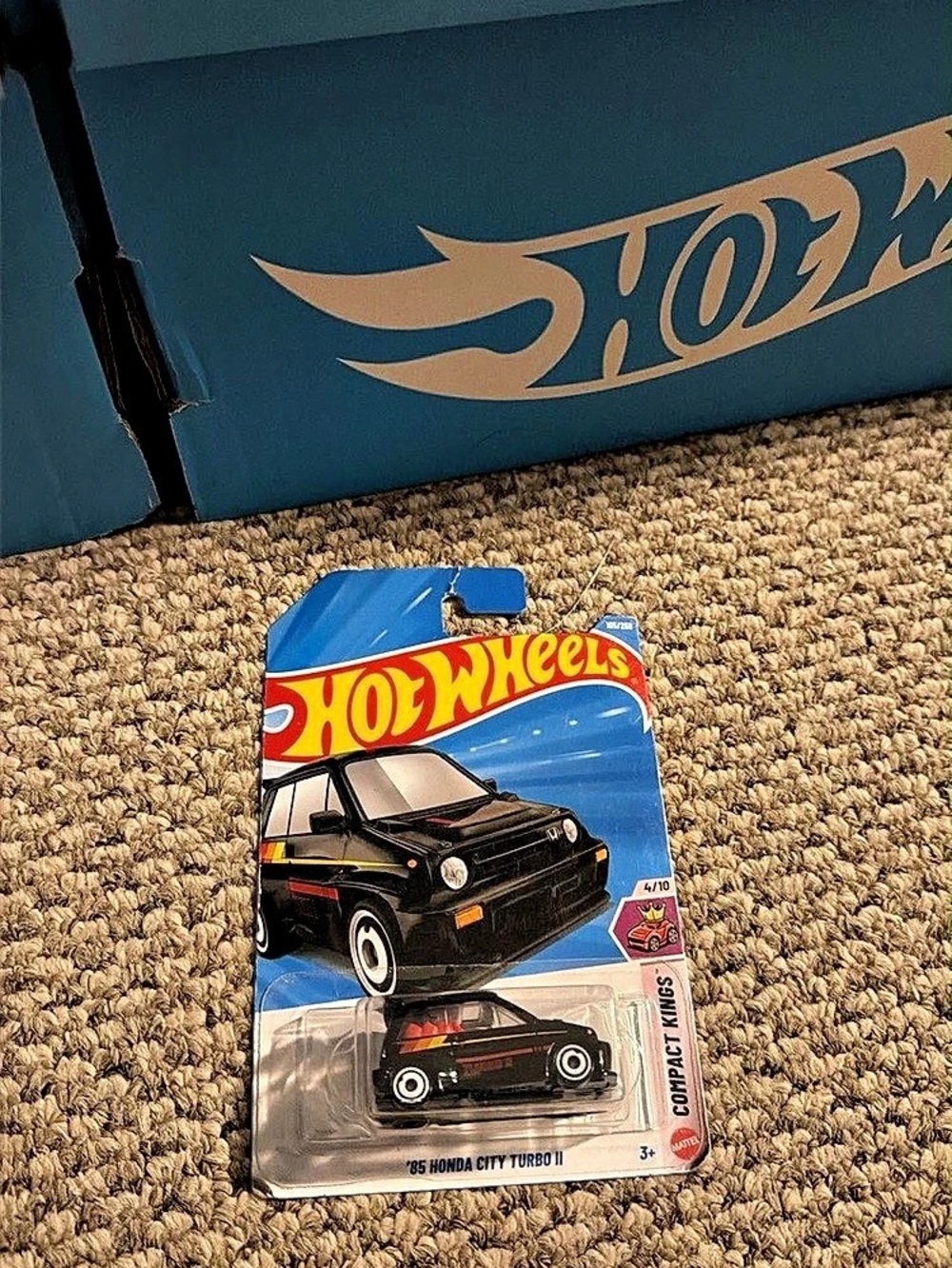 Hot Wheels 1991 Mercedes-Benz 190E 2.5-16 Evolution II 1:64 Die-Cast Car